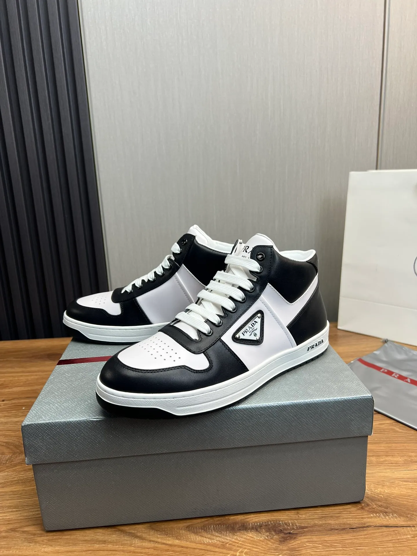 Men's shoes 💰620💰 [PRADA] Autumn and winter hot sale 🔥High quality shipment ✔️Original cowhide + cowhide lining, 1🆚1 replica, original sole, 38-45 (45 customized, non-refundable)